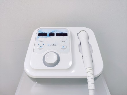dermadeep-machine-front-view