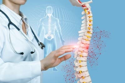 doctor-and-spine